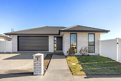 Burwood 4房  Best value in Prestons Park