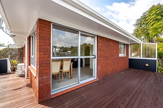 1/36 Halberg Street, Glenfield, North Shore City