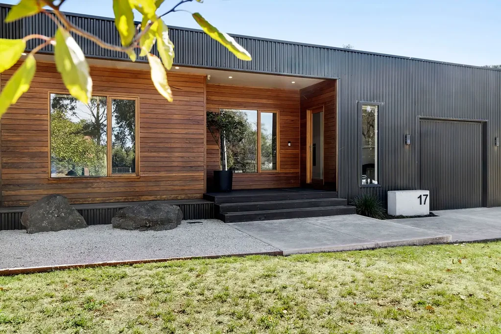 17 Brewster Street, Woodend, VIC 3442