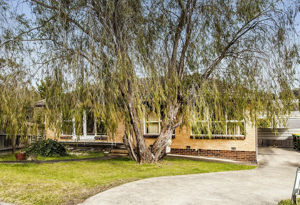 10 Masefield Avenue, Mooroolbark, VIC 3138