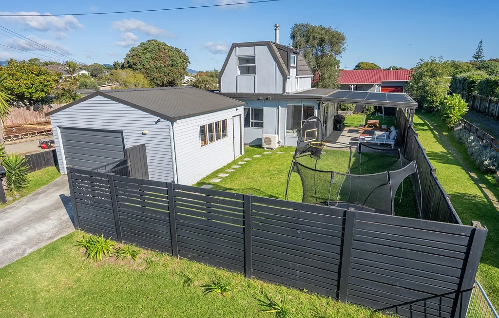 Waikanae Beach 2침실 OLDE BEACH ENTRY LEVEL