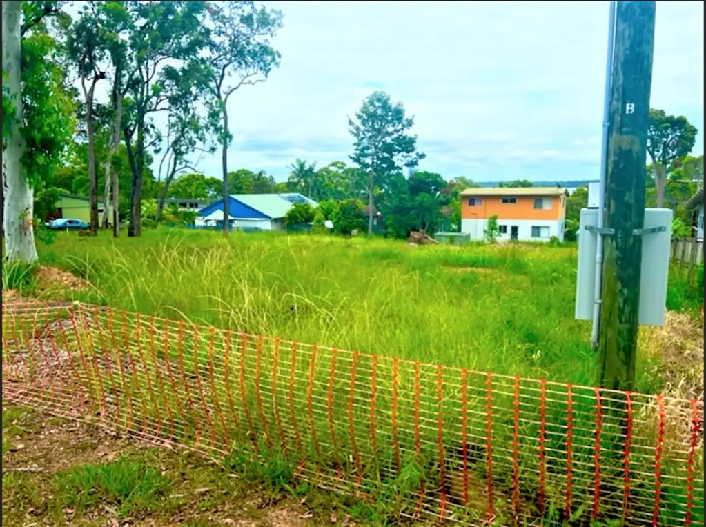 Macleay Island 5 Bedroom Dual Living Building Approval