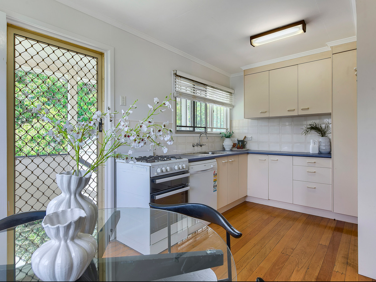 17 ORMELEY ST, STAFFORD HEIGHTS QLD 4053, 0部屋, 0バスルーム, House