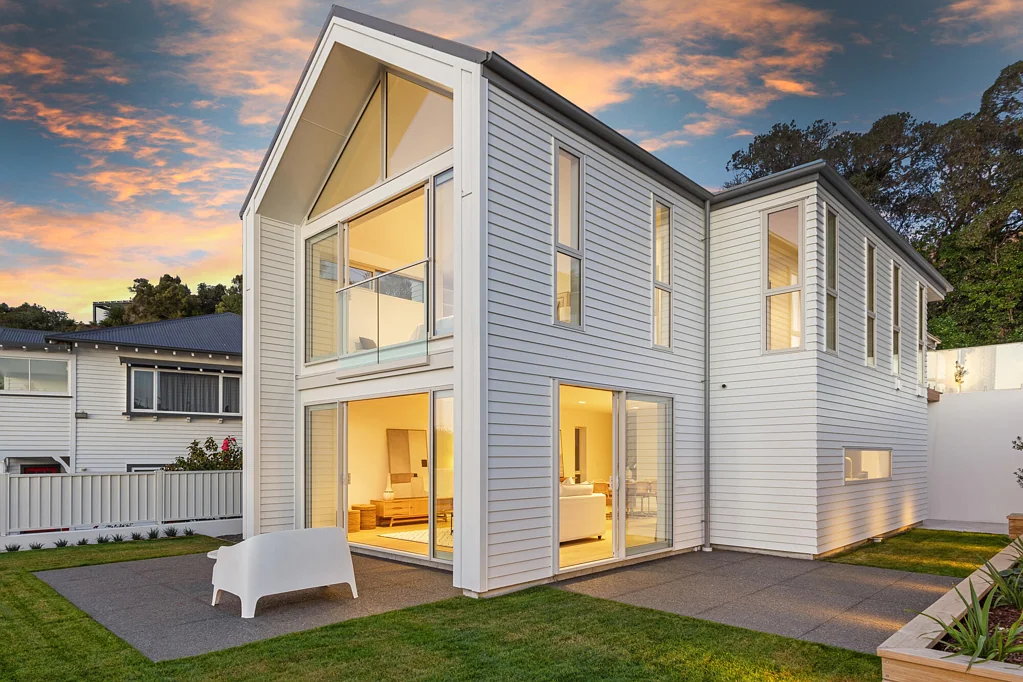 Mount Pleasant 3房  Brand New Waterfront - Must Be Sold!