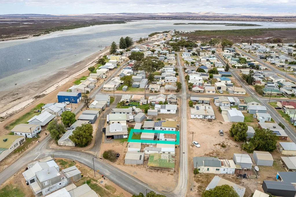 8 Mullet Road, Fisherman Bay, SA 5522