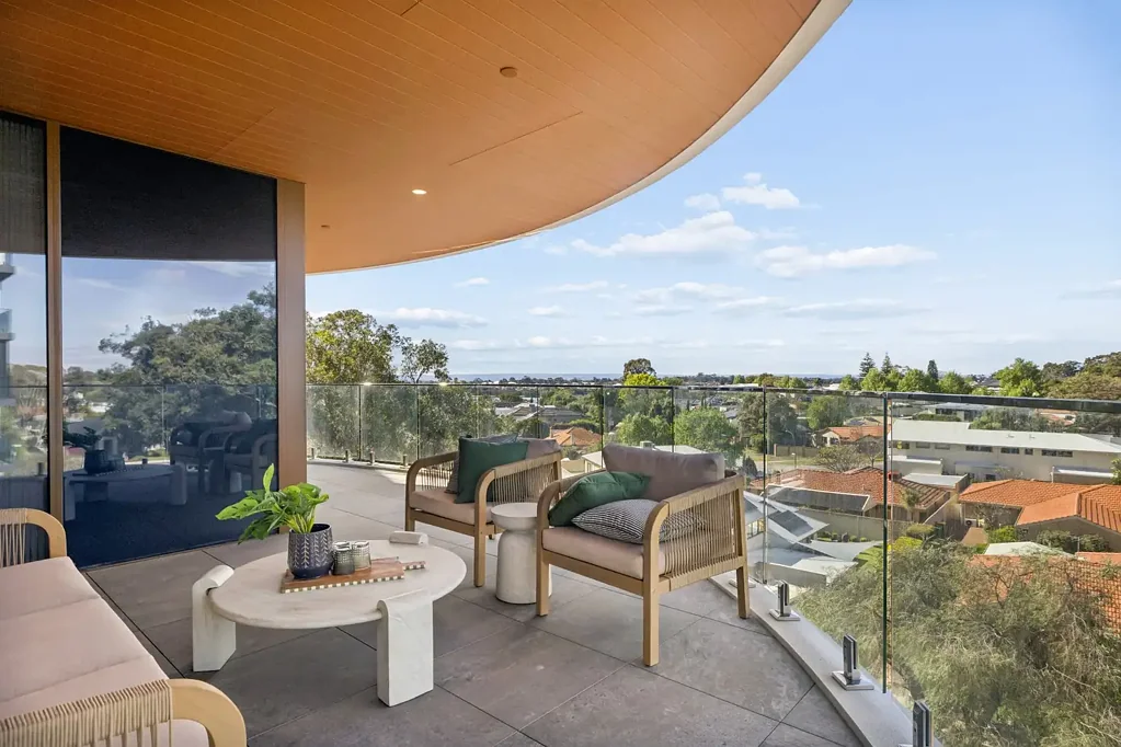 Mount Pleasant 4Zimmer Brand New. Beautifully Spacious. Effortlessly Sophisticated.