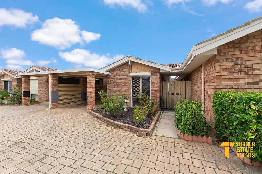 Rockingham 2ห้องนอน Easy Coastal Living with Renovated Touches and Outdoor Space