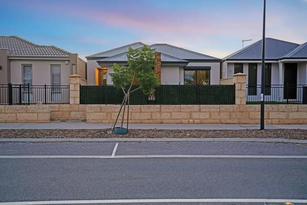 148 Lyon Road, Aubin Grove, WA 6164