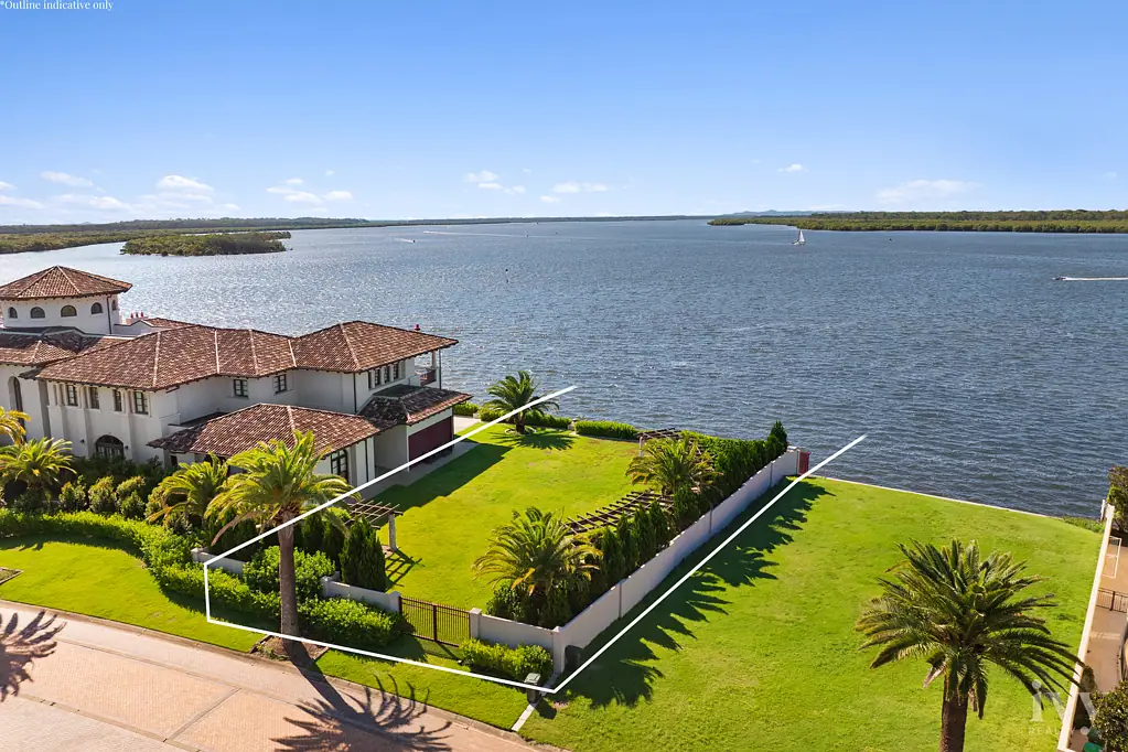 Paradise Point PREMIUM NORTH FACING BLOCK - ENDLESS BROADWATER VIEWS