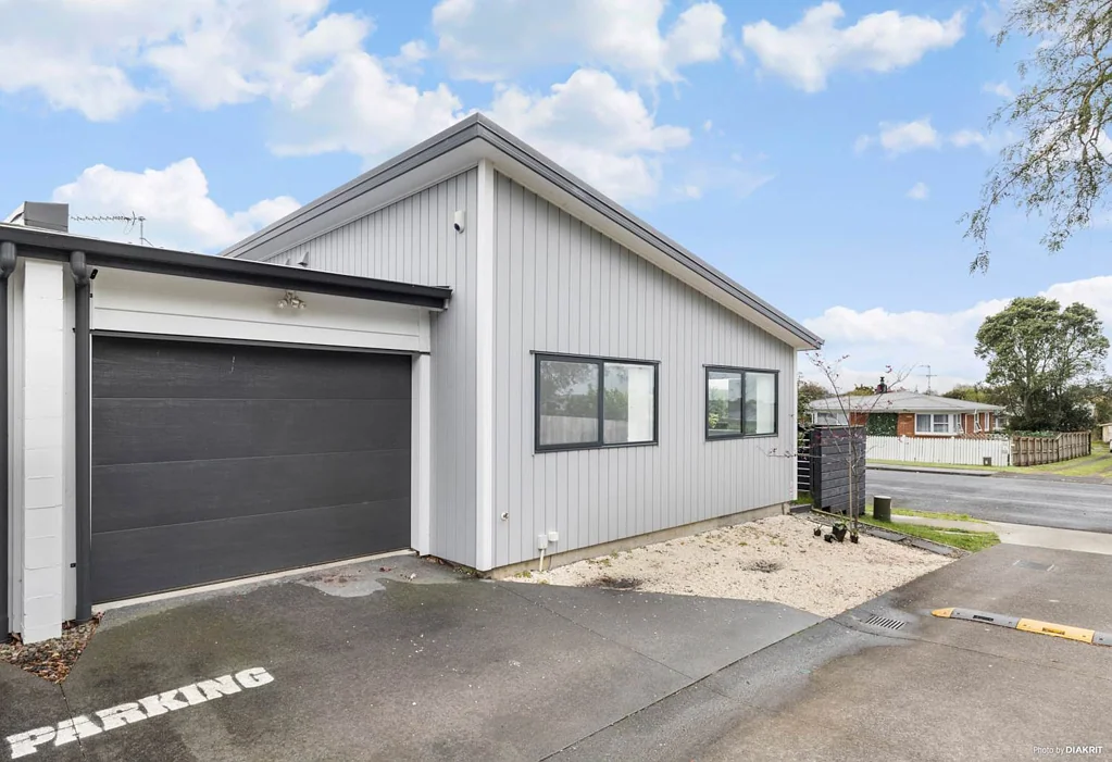 Pukekohe 3Phòng ngủ Modern Living at Its Best
