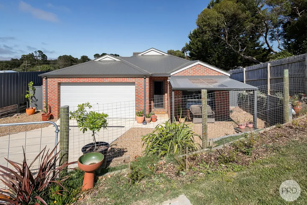 Creswick 3房  Move-In Ready with Modern Appeal and Minimal Upkeep