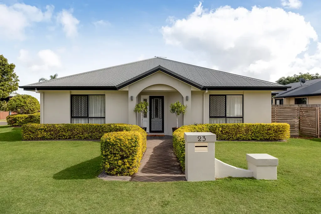 Middle Ridge 4ห้องนอน Superb presentation and condition - Sought after position - Estate finalisation