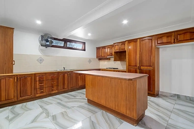 8 Devonhill Street, The Gap, QLD 4061, 5 Bedrooms, 2 Bathrooms, House
