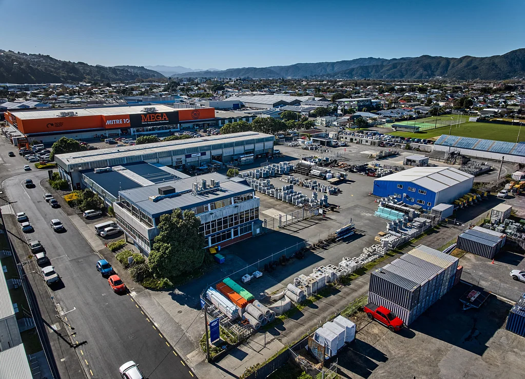 Petone Big incentives available - Prominent Petone Office