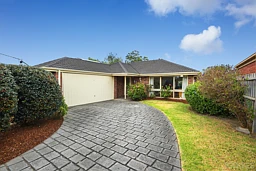 54 Tarongo Drive, Aspendale