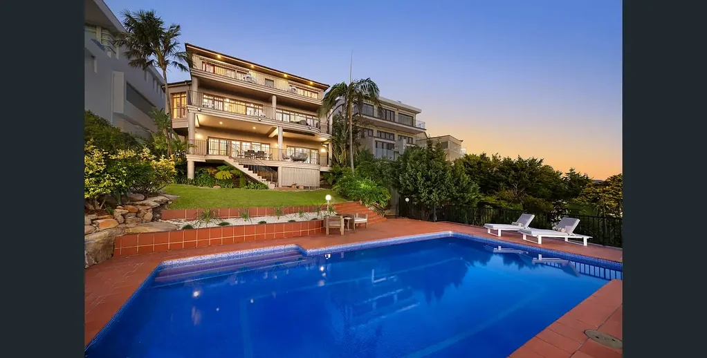 Large Family Home with Coastal, Harbour & City Views - 6 MONTHS ONLY!