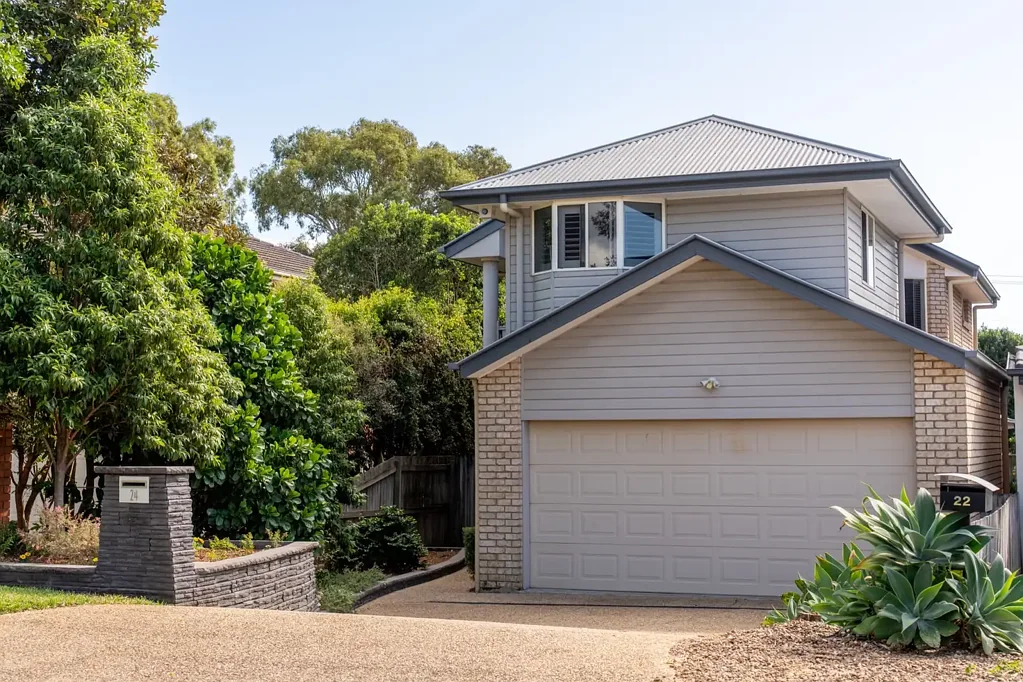 Redcliffe 5ห้องนอน Refined Coastal Elegance on 405m² in a Peaceful Cul-de-Sac