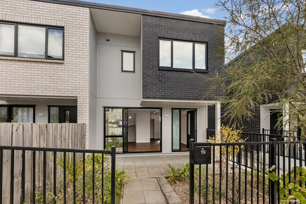 19 Tokai Place, Glen Eden, Waitakere City, Auckland