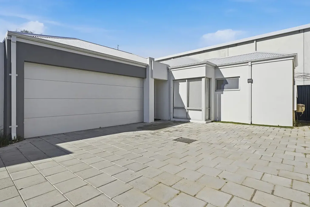 Cannington 4Phòng ngủ Modern Family Living in a Prime Cannington Location