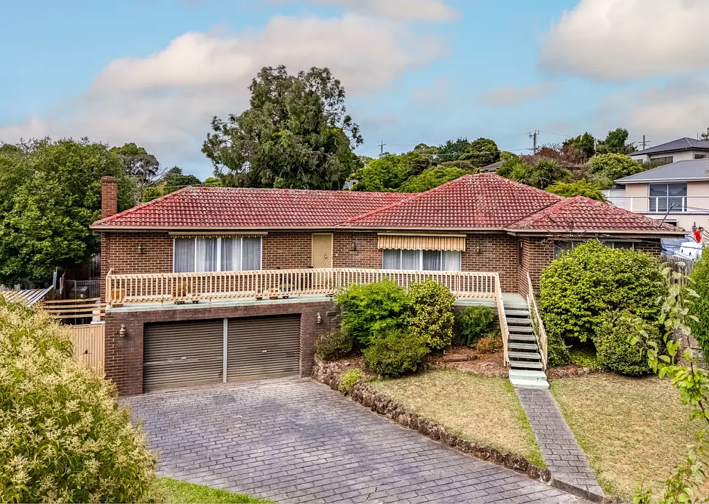 13 Carolanne Court, Mooroolbark, VIC 3138
