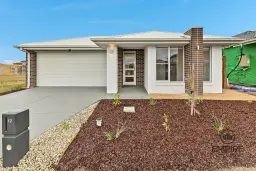 Lot 4642 Bromeliad St, Clyde North