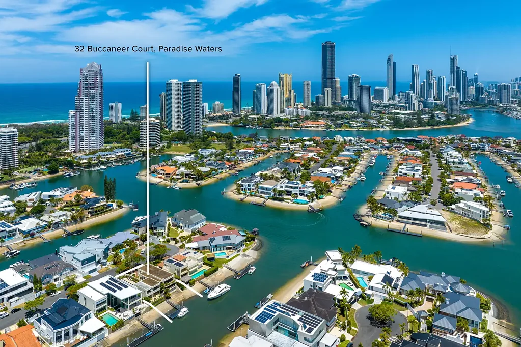 Surfers Paradise 5 Bedroom Premier Position – Solid Three Level Waterfront Home