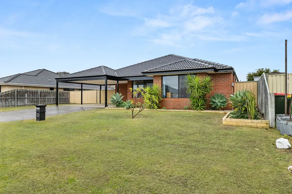 Australind 4房  GUIDING $700,000's