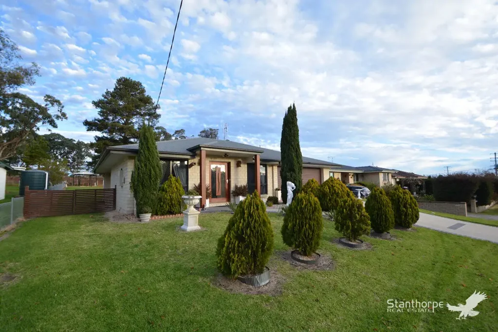 Stanthorpe 4 Bedroom STANTHORPE - IMMACULATE NEW HOME ON QUIET STREET - ELEVATED POSITION