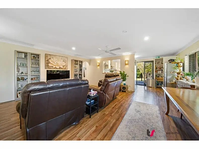लिविंग रूम - 58 Lawn Terrace, Capalaba, QLD 4157