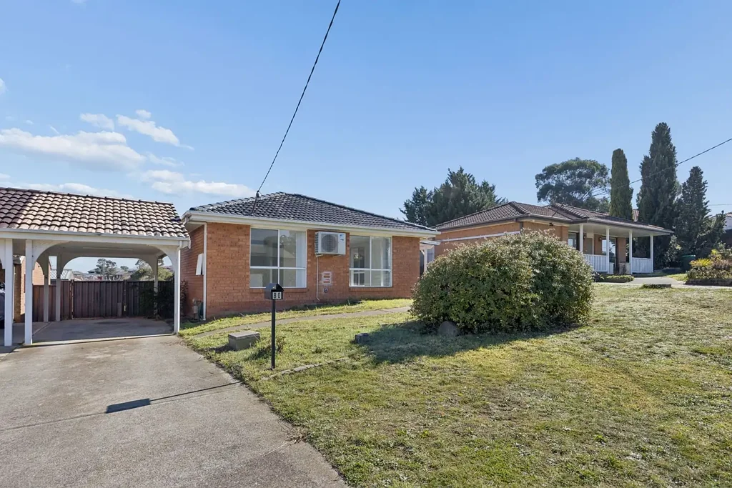 Goulburn 3Phòng ngủ Light, Bright and Ready to Move Into