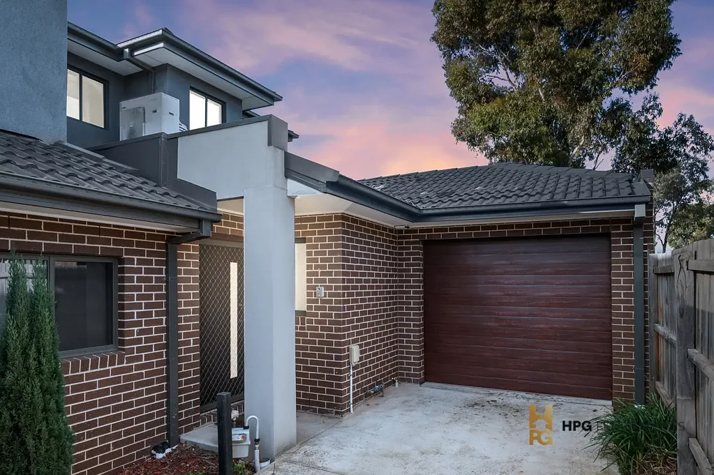4/12 Broadmeadows Road, Tullamarine, VIC 3043