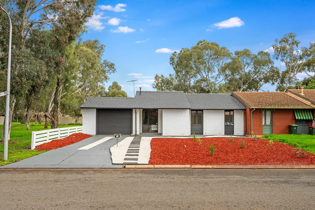 Para Hills West 3Kwarto Fully Renovated, Torrens-Titled and Ready to Impress on 535m2!