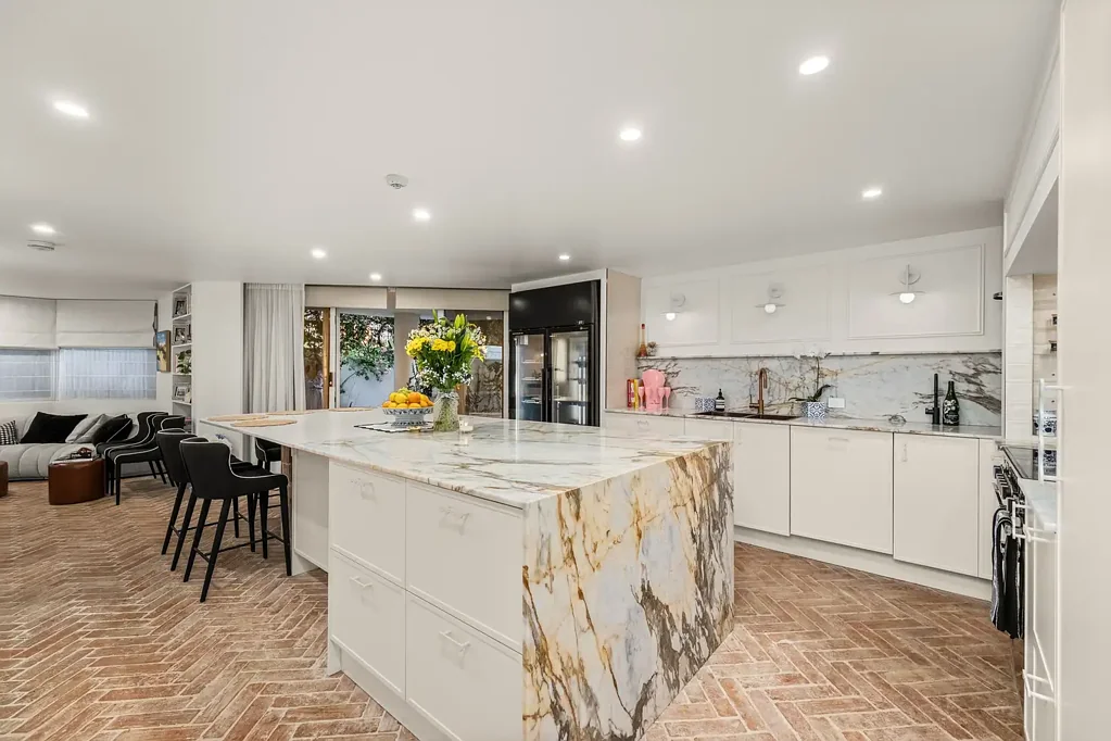 Kangaroo Point 3ਬੈੱਡਰੂਮ Newly Renovated Ground Floor Apartment