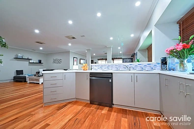 10 CONDRO BEND, SINAGRA WA 6065, 4 Kuwarto, 2 Banyo, House