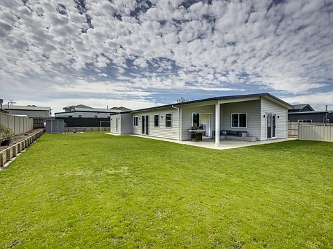 Bay View 3房  Contemporary and Coastal