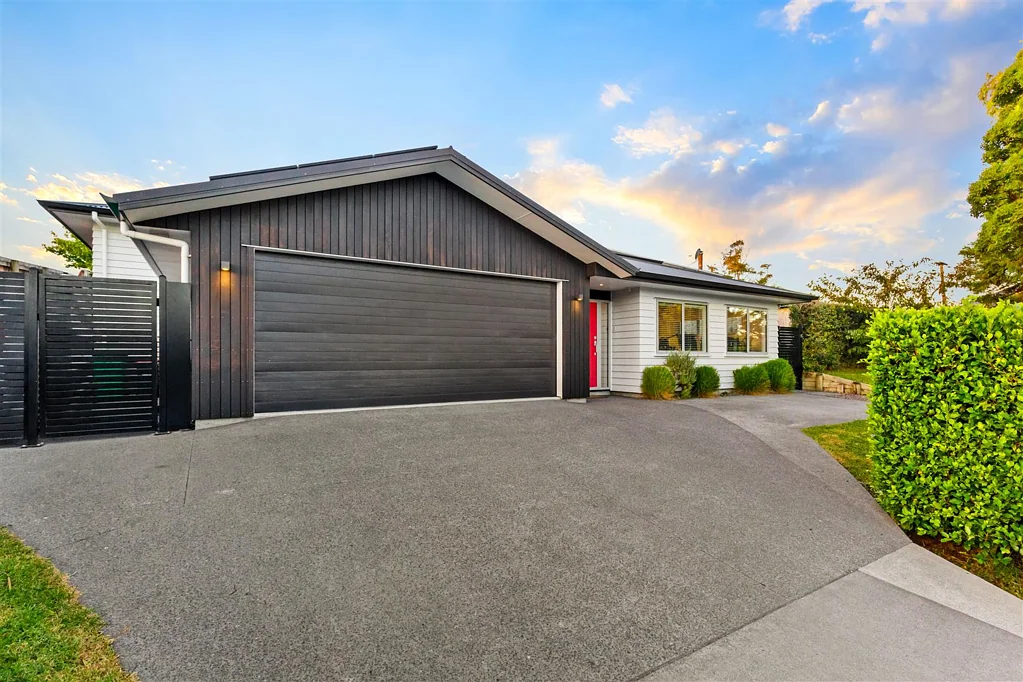 21 Alexandra Street, Riverhead, Rodney, Auckland