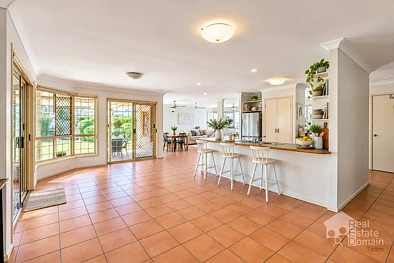 Kusina - 16 Danvers Court, Hillcrest, QLD 4118