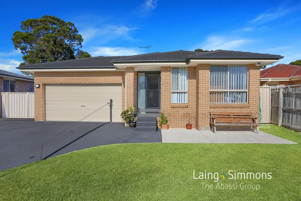 17 Valma Place, Colyton, NSW 2760