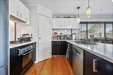 56 McAndrew Street, Caboolture, QLD 4510, 4房, 2浴, House
