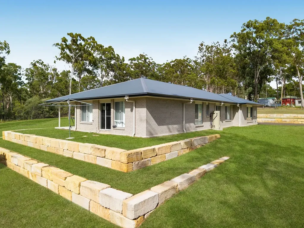 6 Finch Court, Regency Downs, QLD 4341