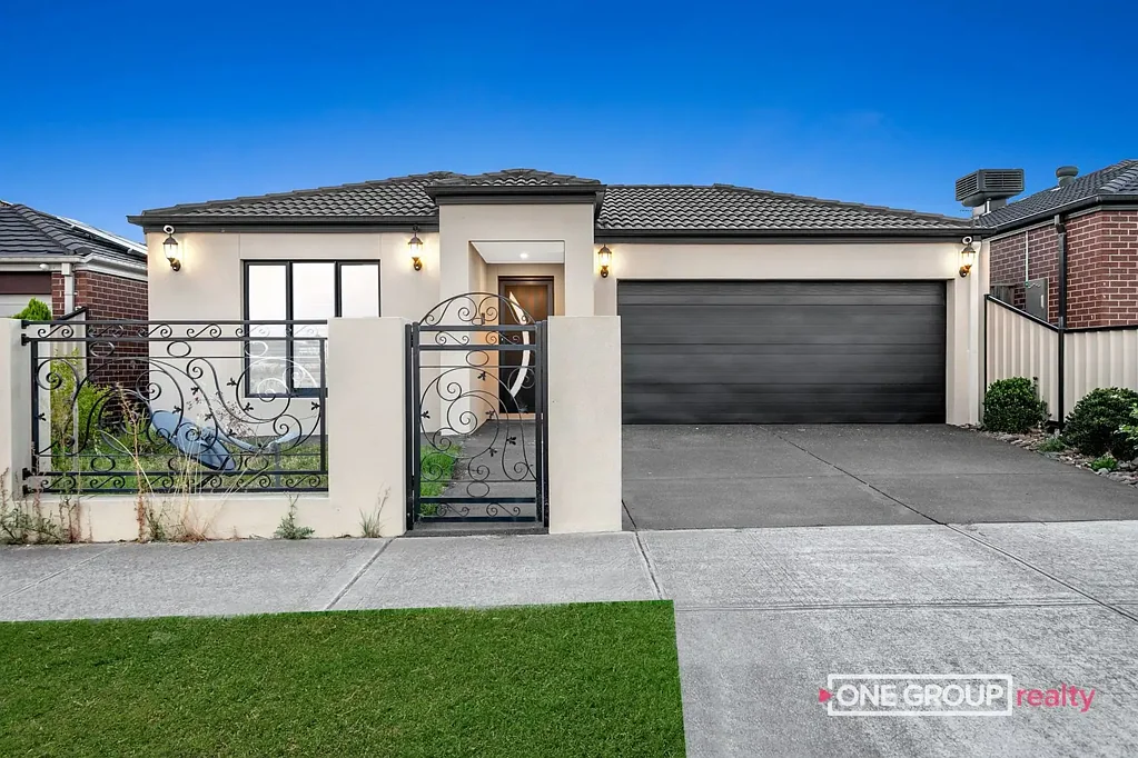 Spacious 5-Bedroom Family Home with Solar & Dual Air Conditioning