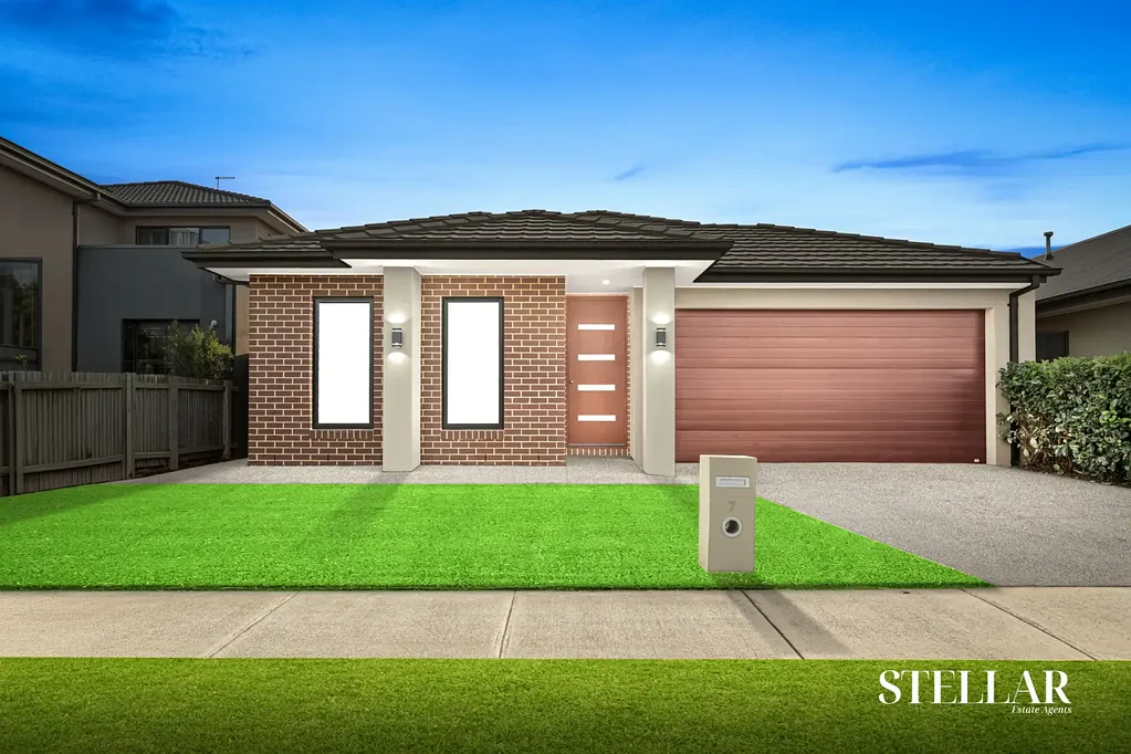 7 Meyer Crescent, Clyde North, VIC 3978