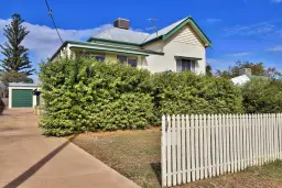 23 WONGA STREET, Longreach