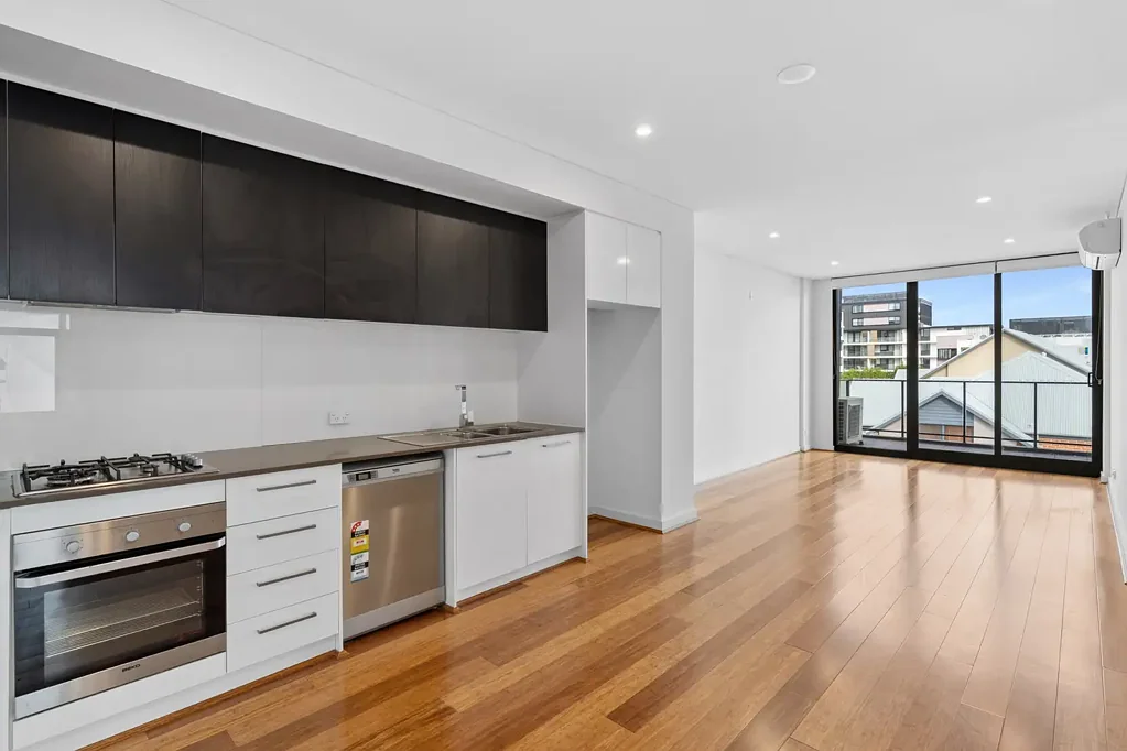 32/2 Marina Drive, Ascot, WA 6104