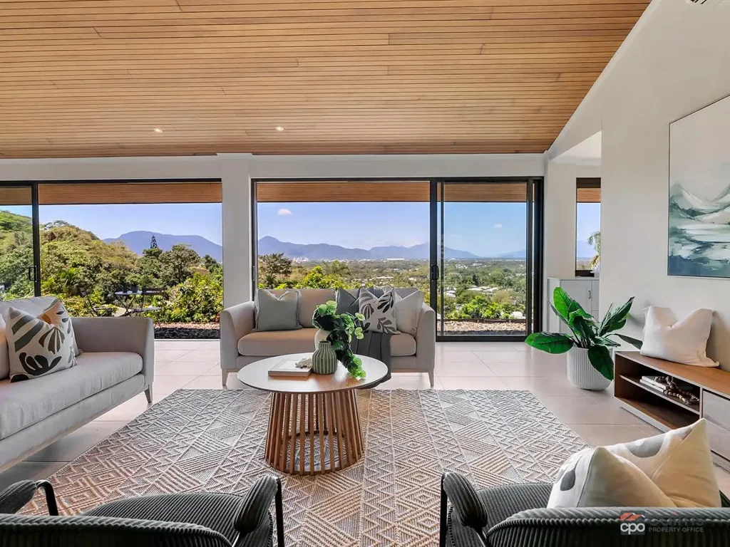 4 Price Close, Edge Hill, QLD 4870