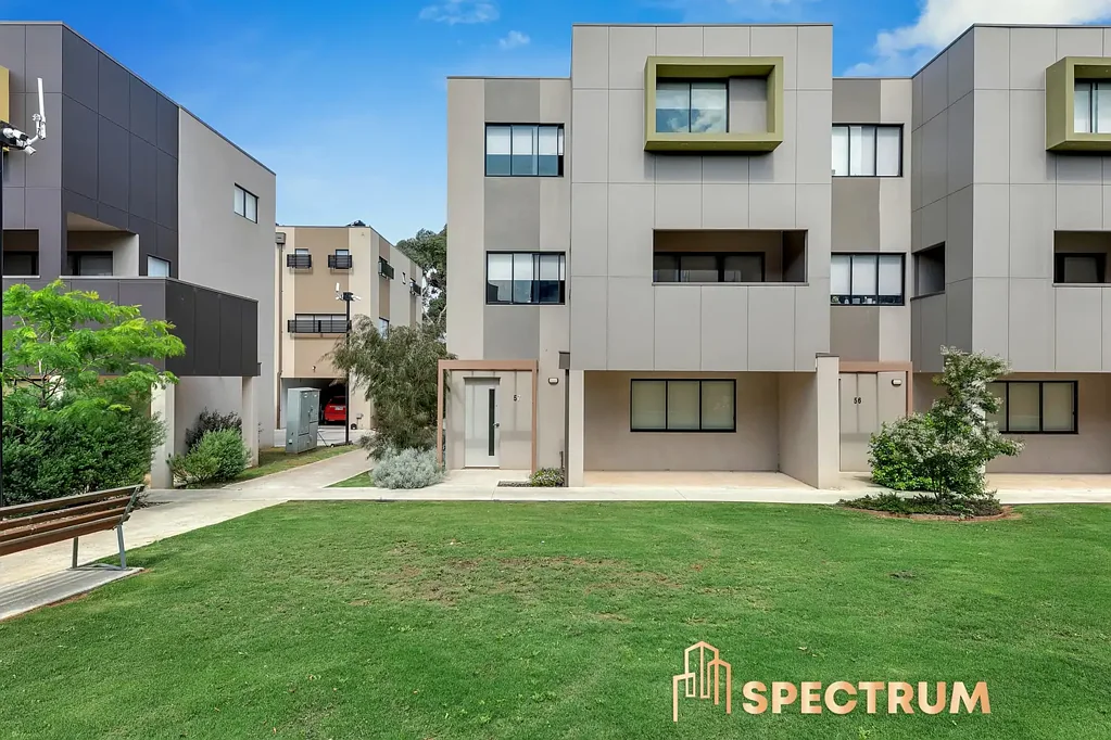 Tarneit 3 Bedroom Your Perfect First Home and Smart Investment Awaits at 57/27 Turva Avenue, Tarneit !
