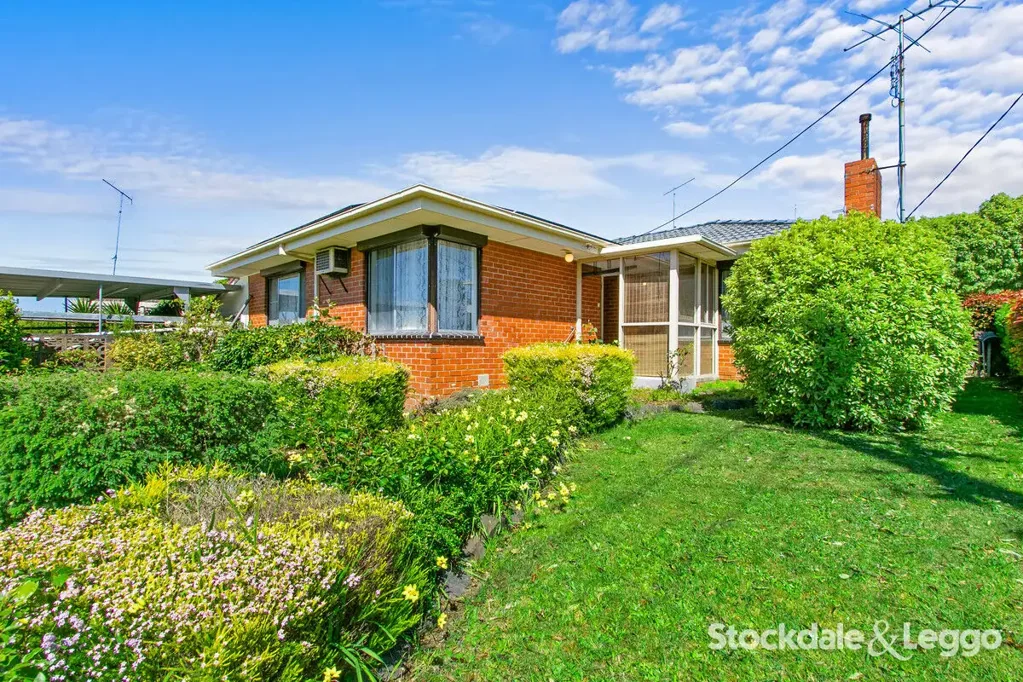 10 Williams Avenue, Churchill, VIC 3842