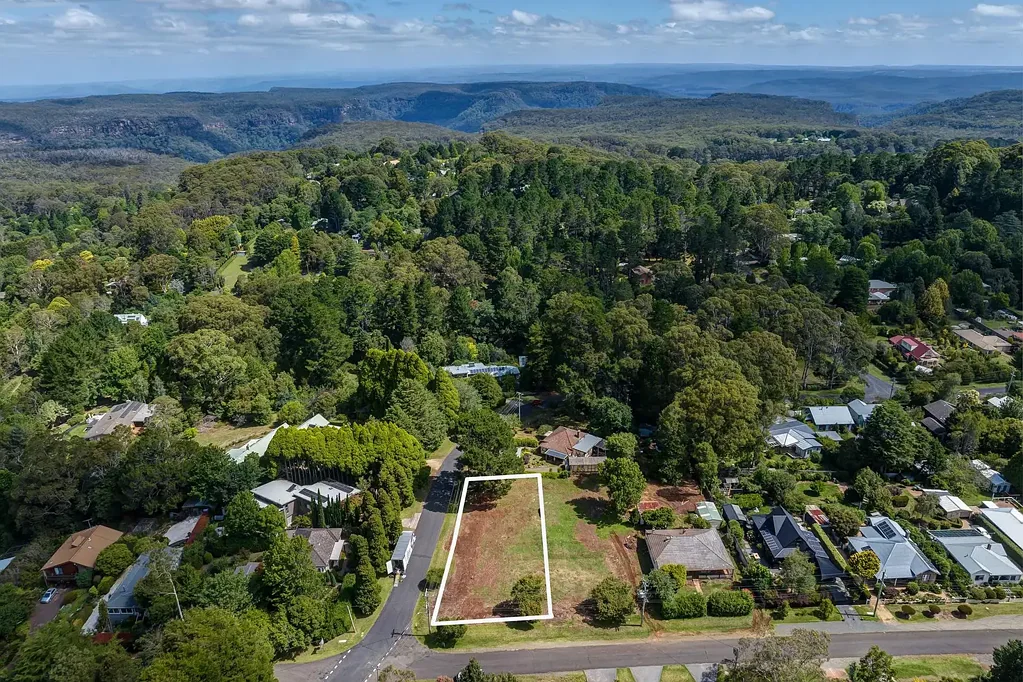 Bundanoon Lovely level vacant block in highly sought after locale