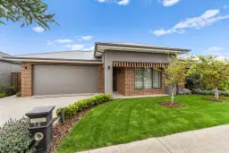 16 Celadon Grove, Botanic Ridge