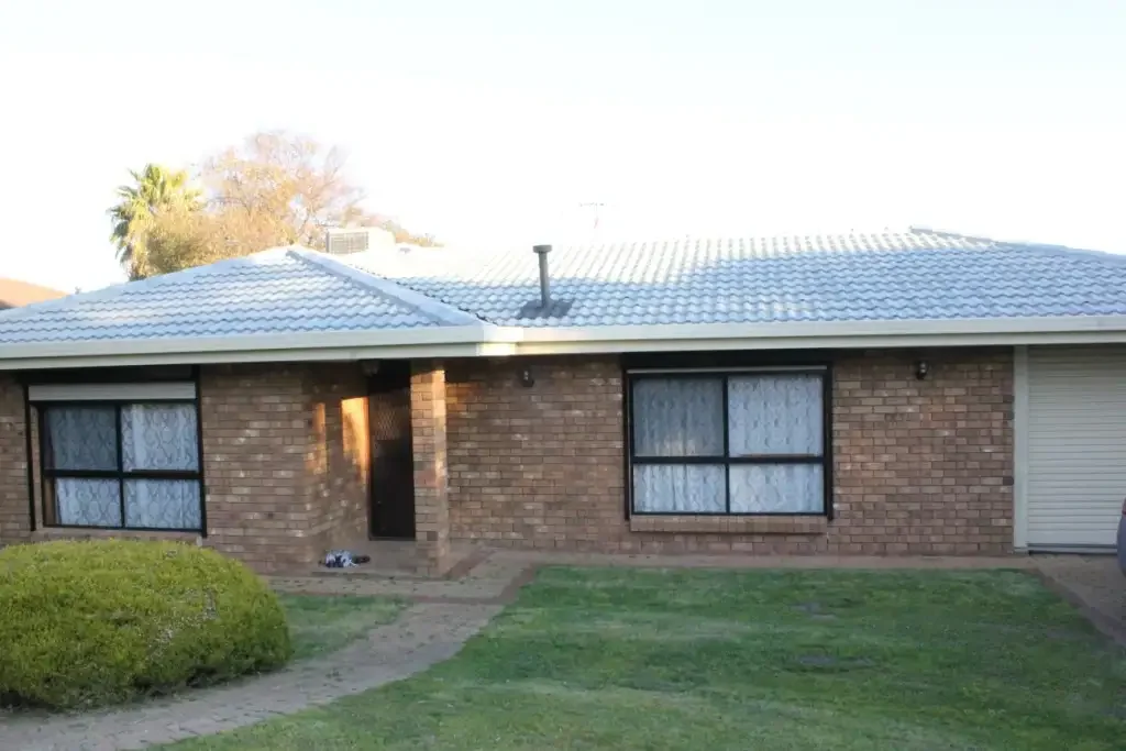 Spacious & Light-Filled Family Home in a Prime Morphett Vale Location